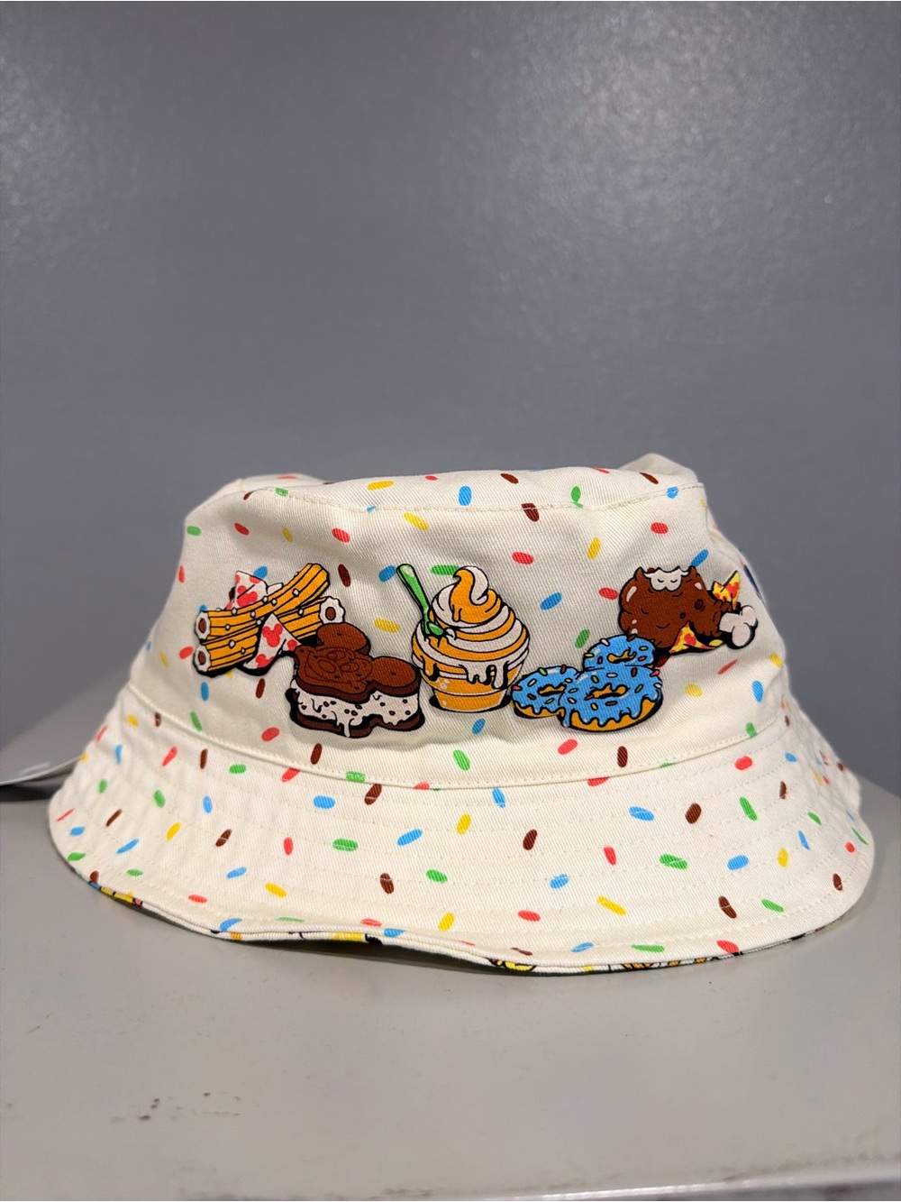 Disney Cream Bucket Hat with Colorful Sprinkle & Dessert Motif